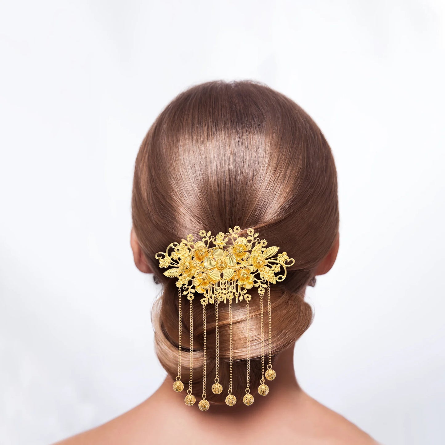 Vintage Charm Hairpin - Traditional Wedding Accessory with Elegant Tassels