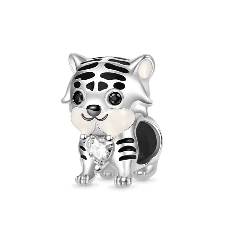 SilverSparkle Animal Skull Pendant - Dazzling DIY Jewelry for Bracelets