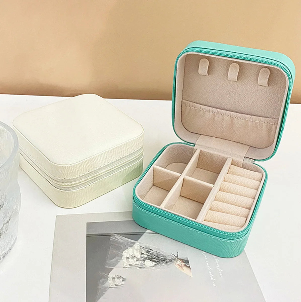 1 Stück Mini-Modisch Reisendisplay Reißverschluss Schmuckablagebox Multifunktional zur Aufbewahrung von Halsketten, Armreifen, Ohrringen und Ringen, tragbar