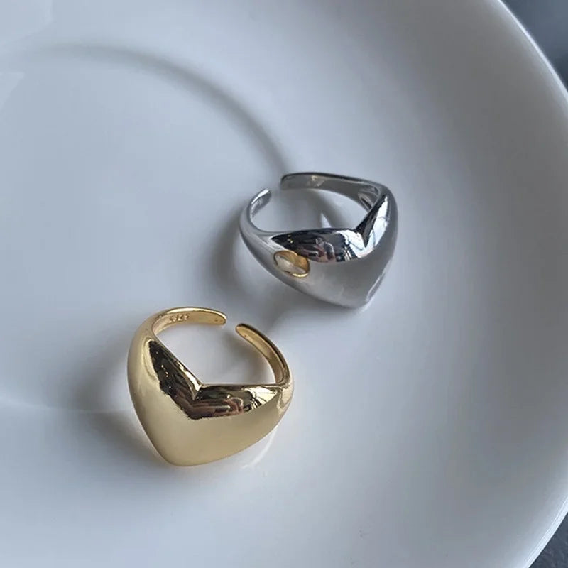 
Einfacher glatter Metallherzring für Damen und Herren, trendiger eleganter Party-Schmuck-Geschenke.