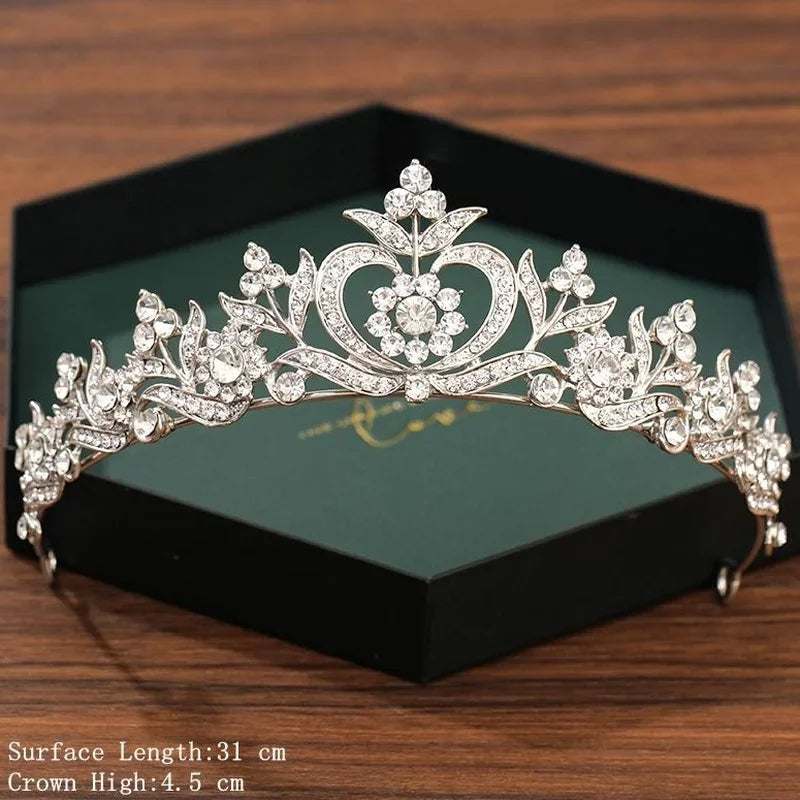 
Accessoires de cheveux de mariage couleur argent Couronne et diadème pour femmes Couronne de mariée Cristal Strass Diadèmes Couronnes de mariée