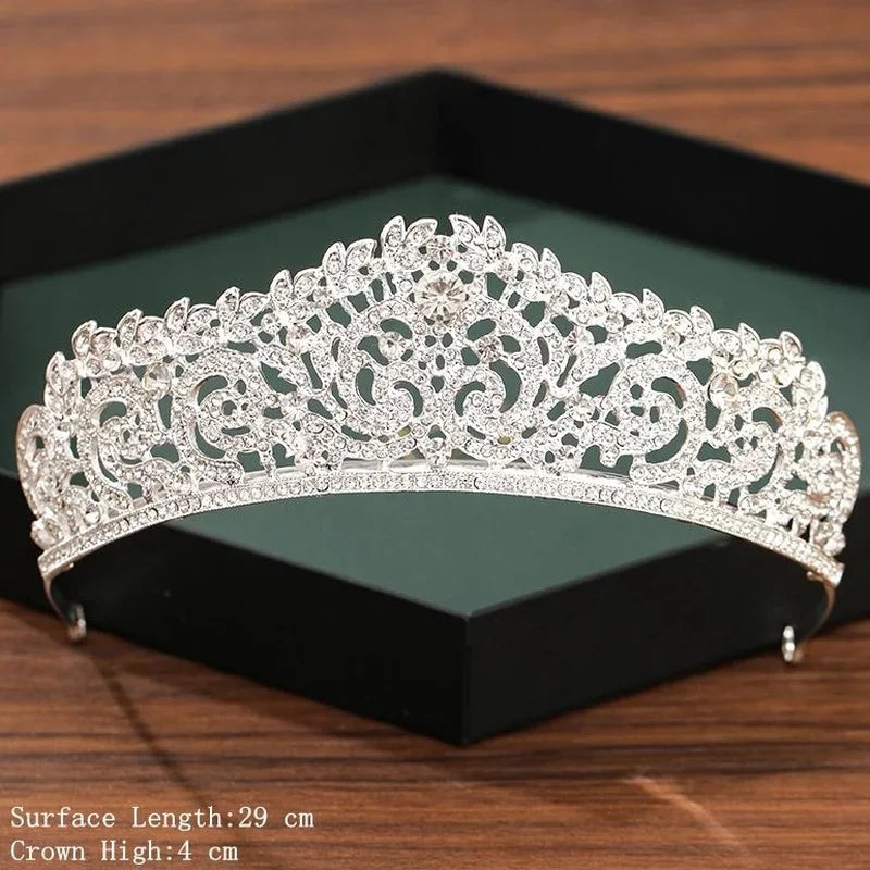 
Accessoires de cheveux de mariage couleur argent Couronne et diadème pour femmes Couronne de mariée Cristal Strass Diadèmes Couronnes de mariée